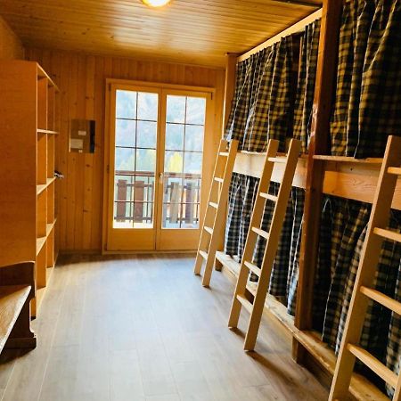 Freeride Hostel Ле Крозе Екстериор снимка