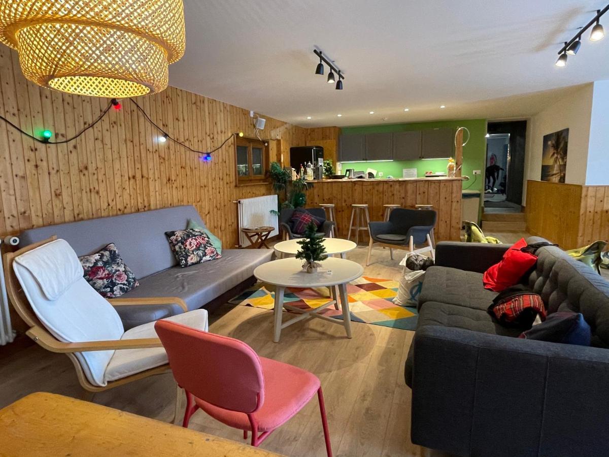 Freeride Hostel Ле Крозе Екстериор снимка