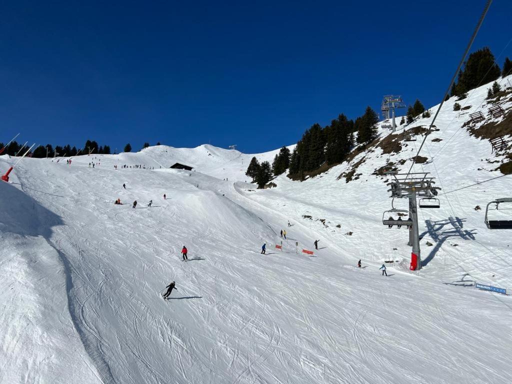 Freeride Hostel Ле Крозе Екстериор снимка