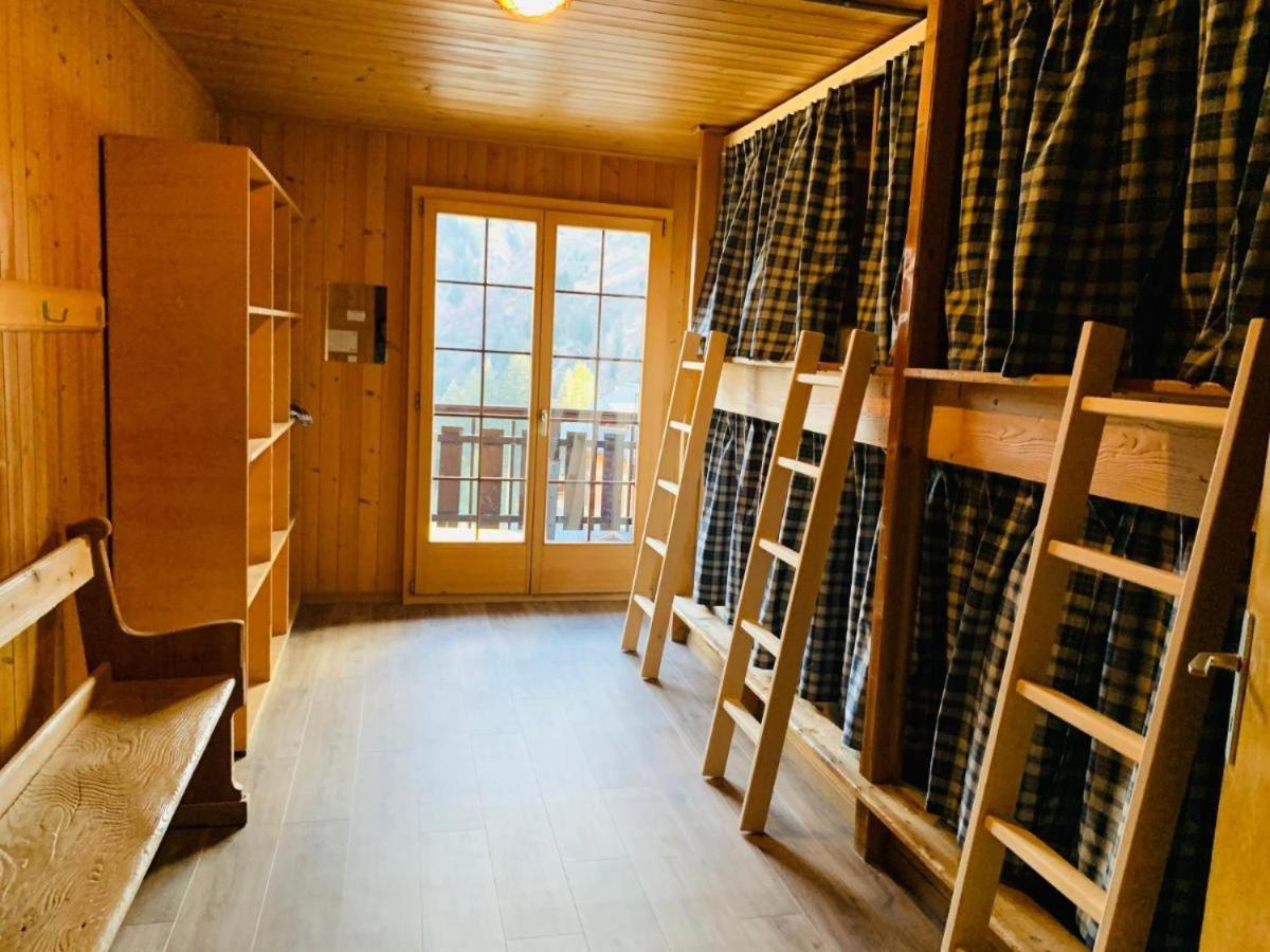 Freeride Hostel Ле Крозе Екстериор снимка