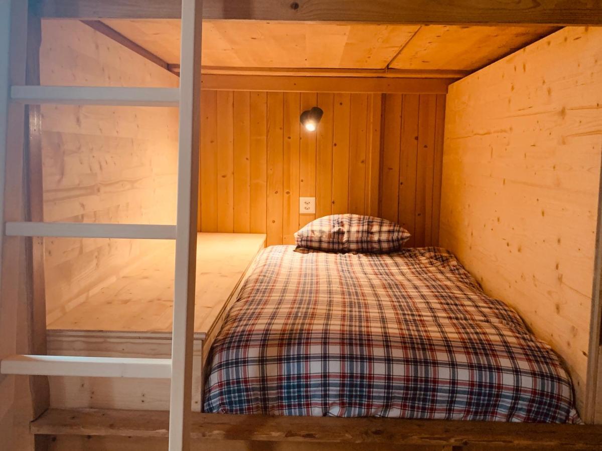Freeride Hostel Ле Крозе Екстериор снимка