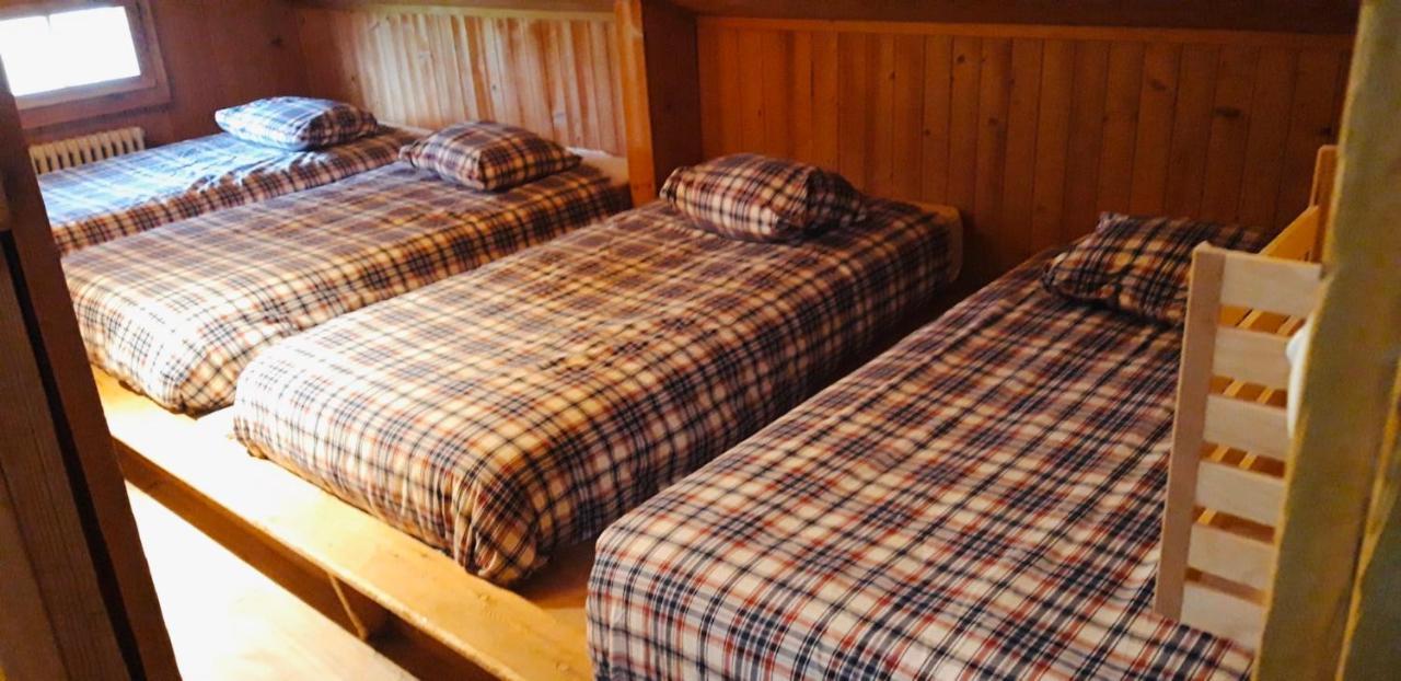 Freeride Hostel Ле Крозе Екстериор снимка